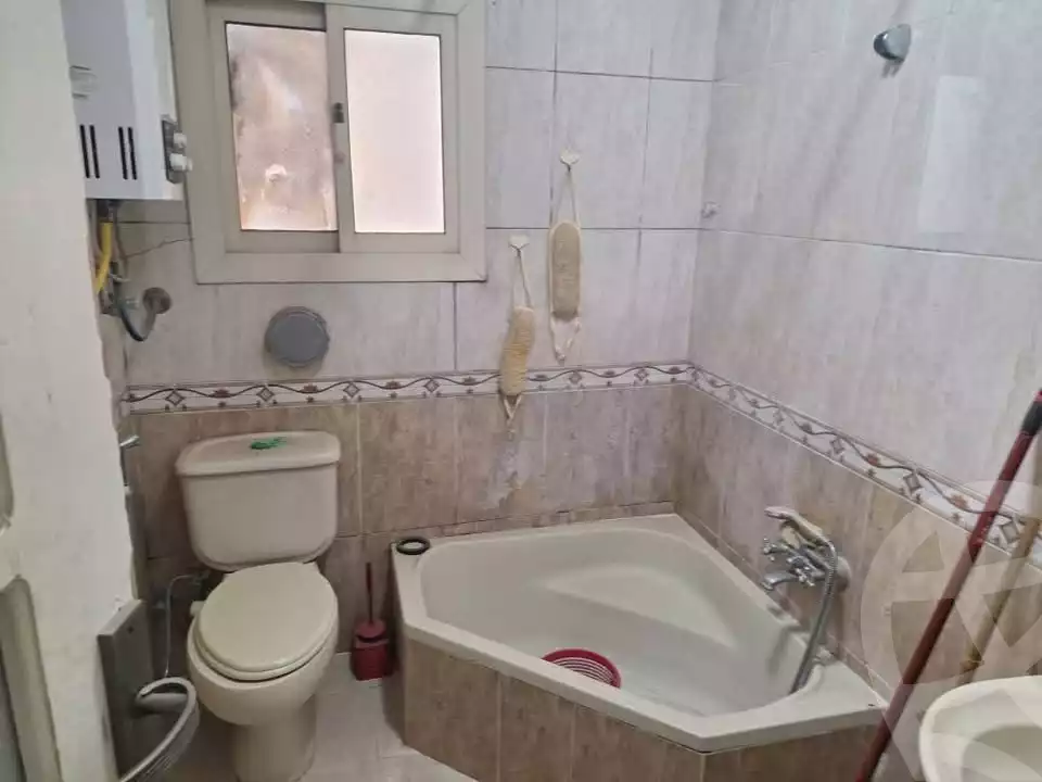 https://aqarmap.com.eg/en/listing/5954750-for-sale-cairo-mokattam-lhdb-l-ly