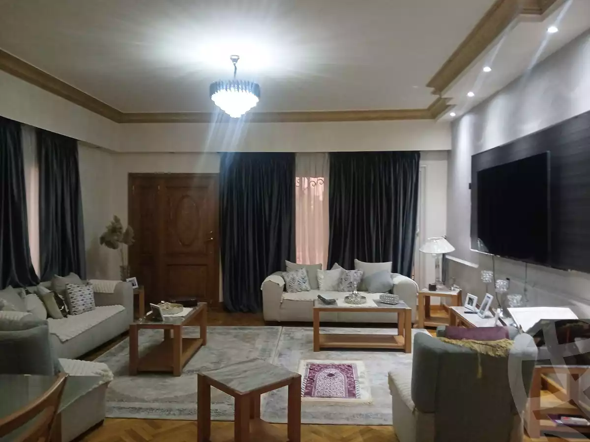 https://aqarmap.com.eg/en/listing/5955322-for-sale-cairo-new-cairo-gharb-el-golf-alaa-elsaadany-st