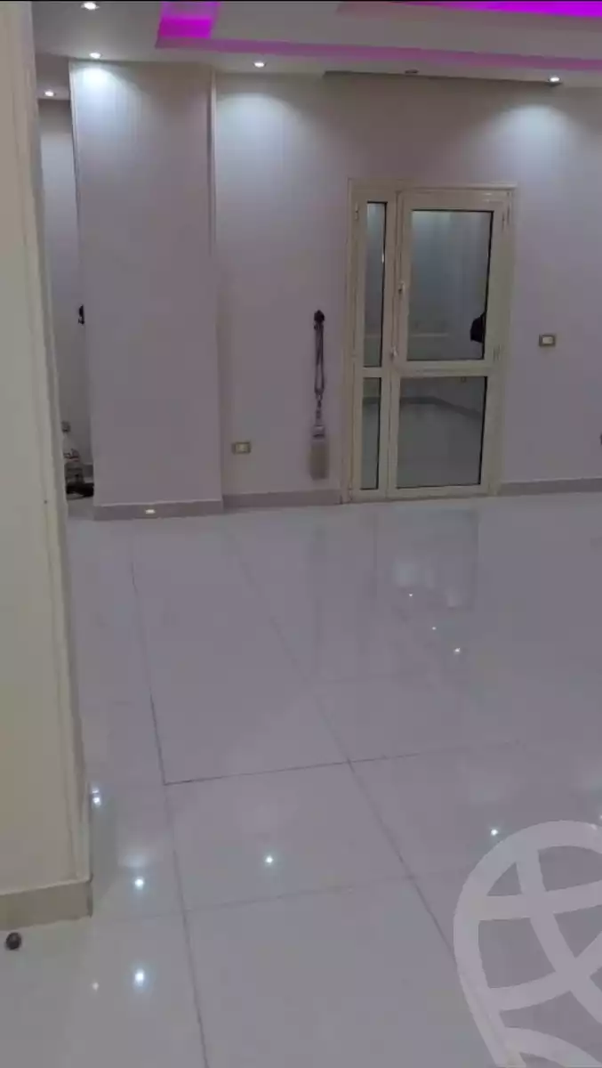 https://aqarmap.com.eg/en/listing/5955667-for-sale-cairo-mokattam-el-hadabah-el-wosta-el-mantaqa-el-rabaa-street-33