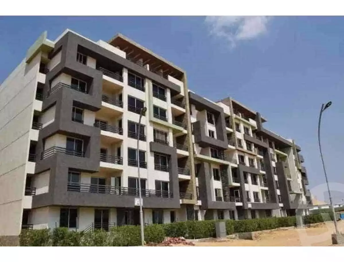 https://aqarmap.com.eg/en/listing/5960655-for-sale-cairo-6th-of-october-hadaeq-october-kmbwnd-fy-hdyq-ktwbr-kenz
