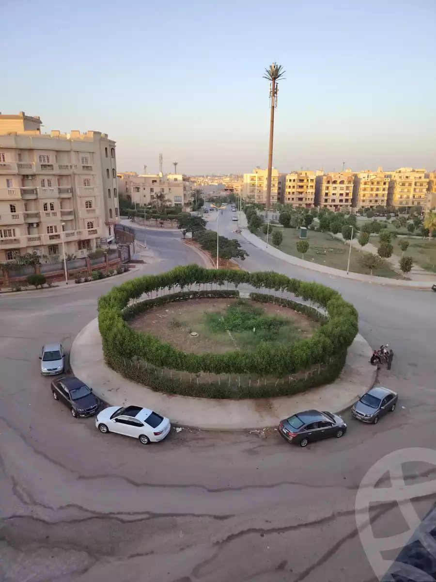 https://aqarmap.com.eg/en/listing/5961813-for-sale-cairo-new-cairo-el-ahyaa-fifth-neighborhood-akhnaton-st