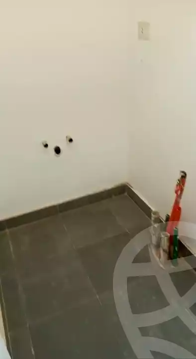 https://aqarmap.com.eg/ar/listing/5962742-for-rent-cairo-6th-of-october-compounds-kazan-plaza-first-group