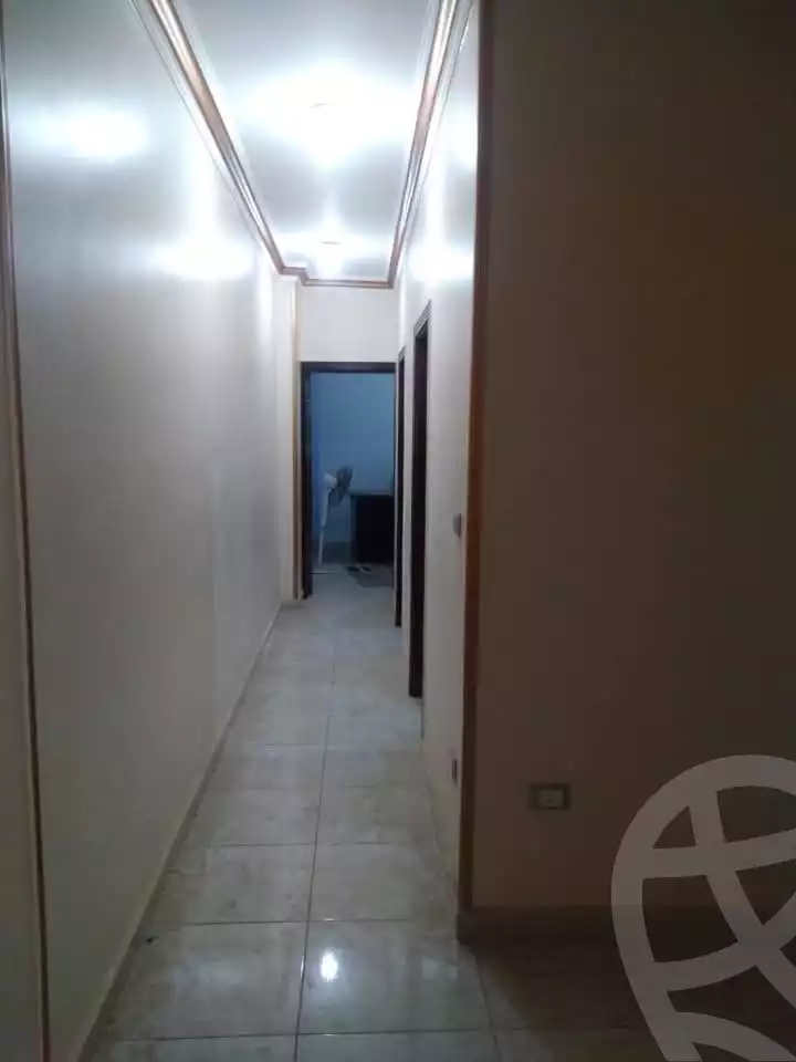 https://aqarmap.com.eg/ar/listing/5963440-for-sale-cairo-helwan-mohamed-sayed-ahmed-st