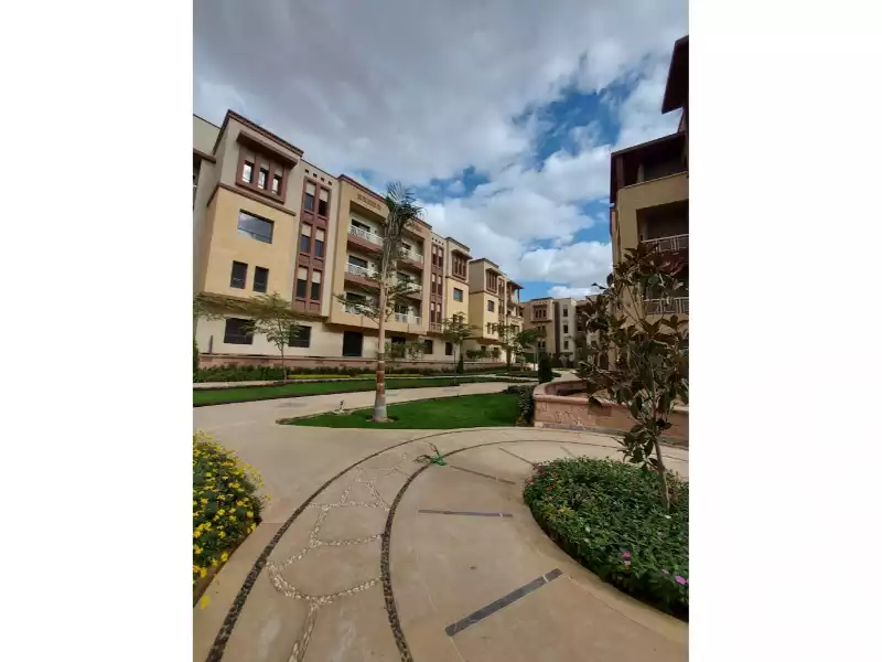 https://aqarmap.com.eg/en/listing/5964091-for-sale-cairo-6th-of-october-compounds-green-5