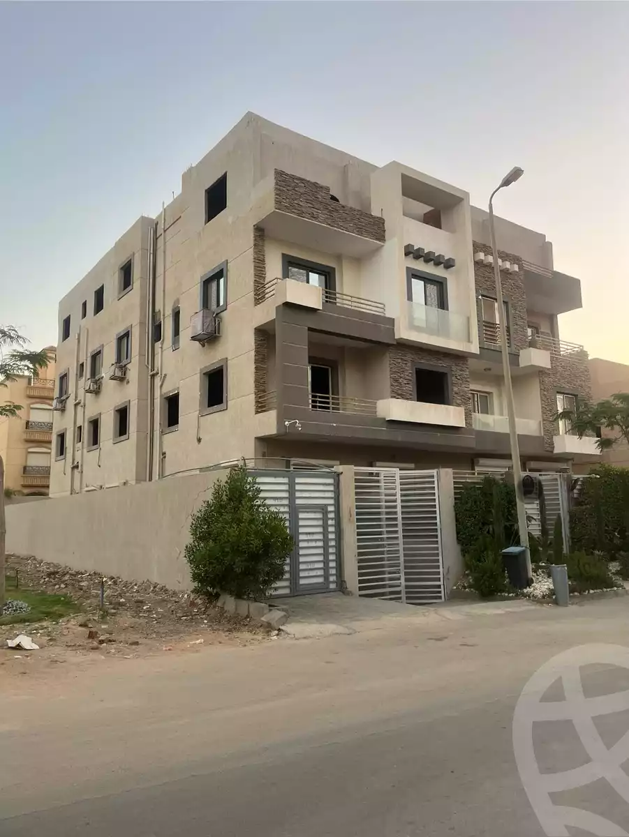 https://aqarmap.com.eg/en/listing/5965389-for-sale-cairo-new-cairo-el-kornfol-el-kornfol-7