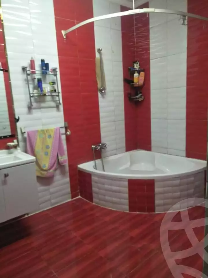 https://aqarmap.com.eg/en/listing/5968604-for-sale-cairo-shoubra-el-sahel-shobra-st