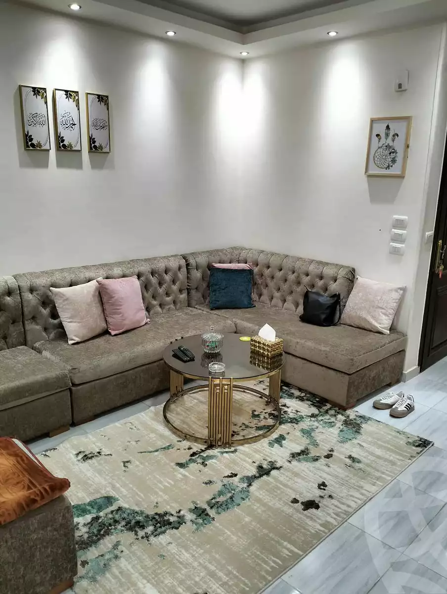 https://aqarmap.com.eg/en/listing/5970017-for-sale-cairo-helwan-kwrnysh-hlwn