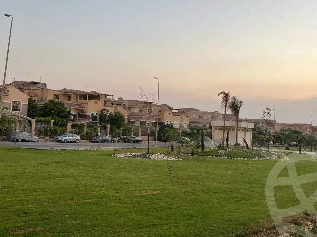 https://aqarmap.com.eg/en/listing/5970375-for-sale-cairo-el-sheikh-zayed-city-compounds-el-khamayel