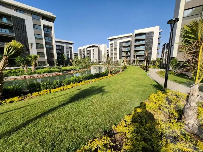 https://aqarmap.com.eg/ar/listing/5971000-for-sale-cairo-new-cairo-madinaty-bryfdw