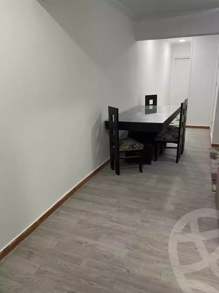 https://aqarmap.com.eg/ar/listing/5974392-for-rent-alexandria-zezenia