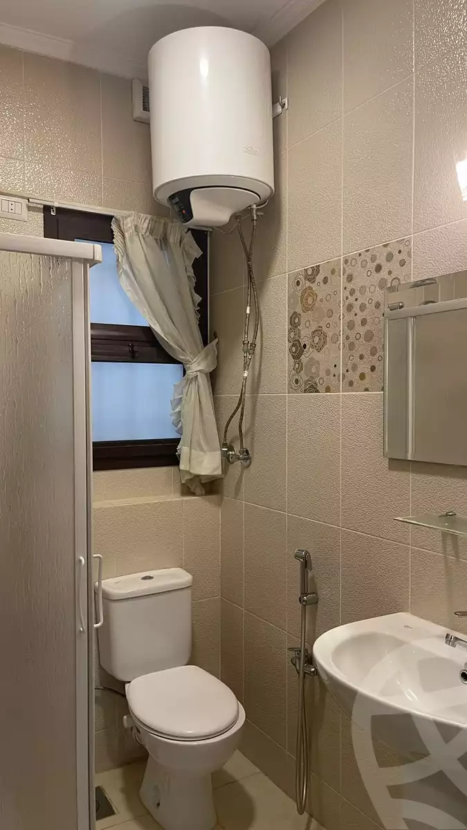 https://aqarmap.com.eg/en/listing/5974893-for-rent-cairo-el-sheikh-zayed-city-compounds-kmbwnd-wyst-twn-swdyk