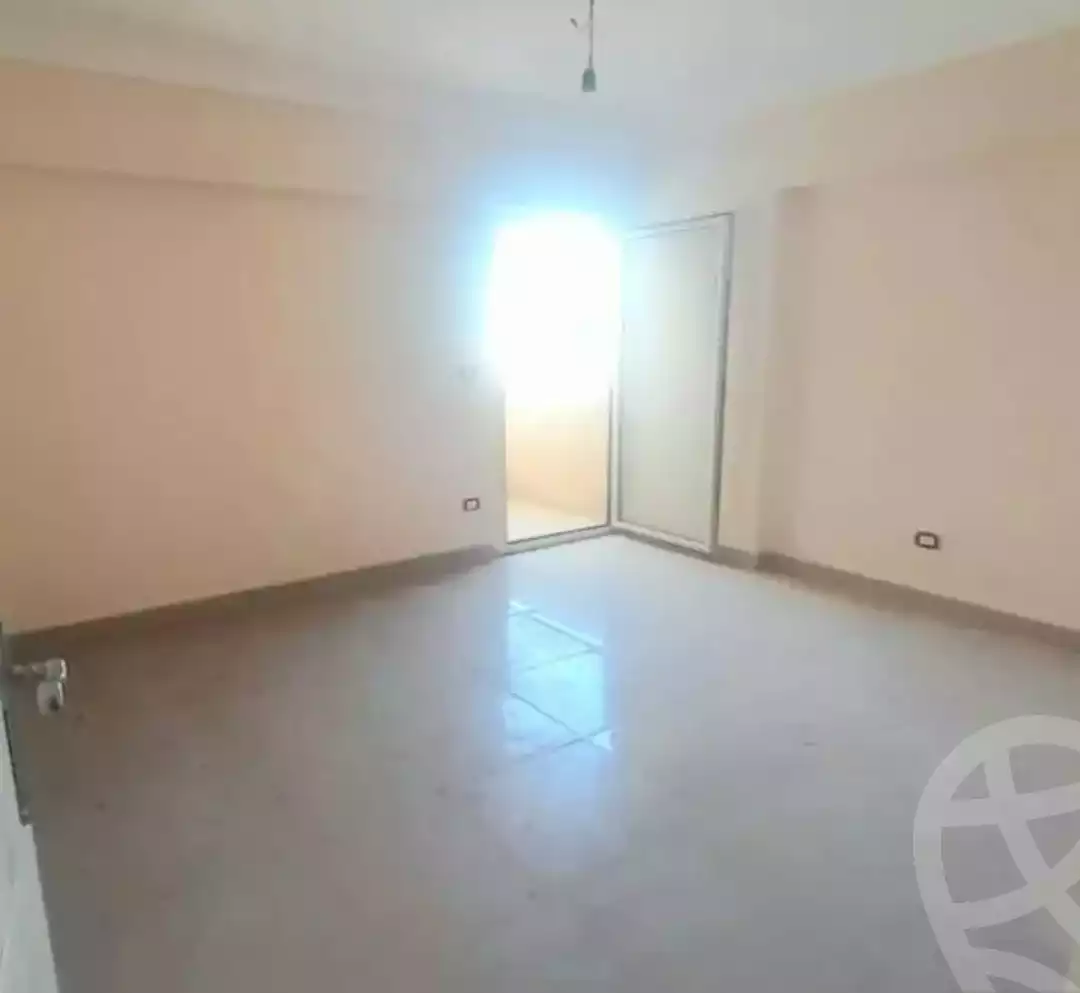 https://aqarmap.com.eg/en/listing/5975850-for-sale-alexandria-ganaklis