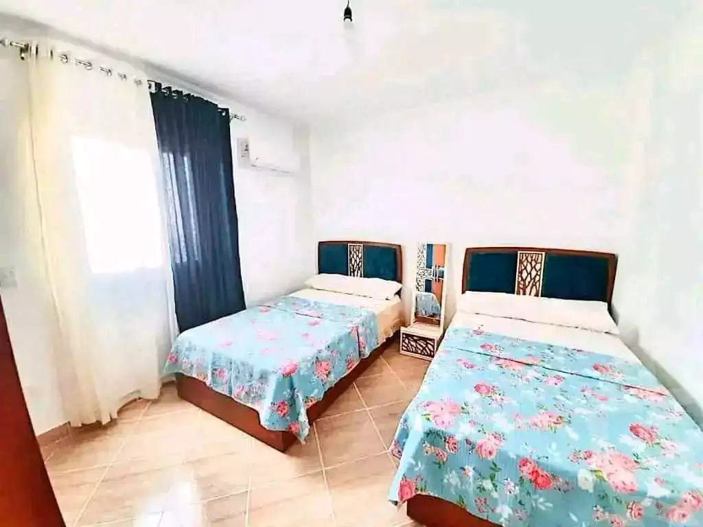 https://aqarmap.com.eg/ar/listing/5976438-for-rent-ras-sidr-ras-sidr-resorts-jwldn-bytsh-2
