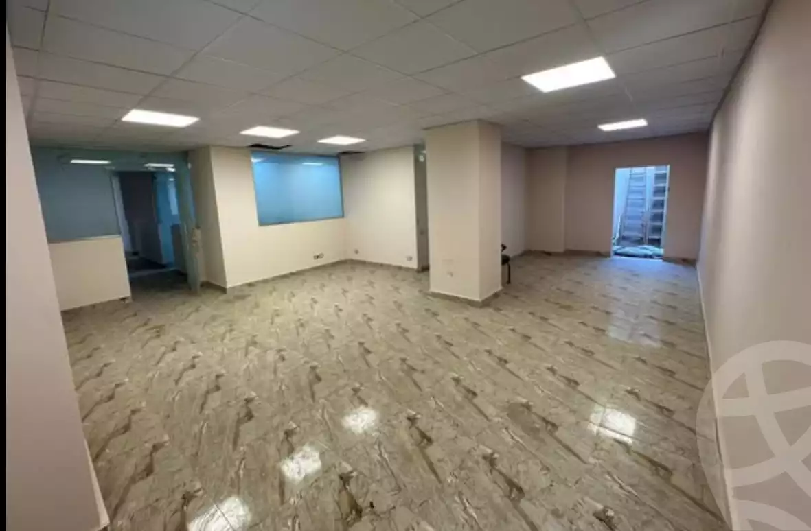 https://aqarmap.com.eg/ar/listing/5976821-for-rent-cairo-mokattam-lhdb-l-ly