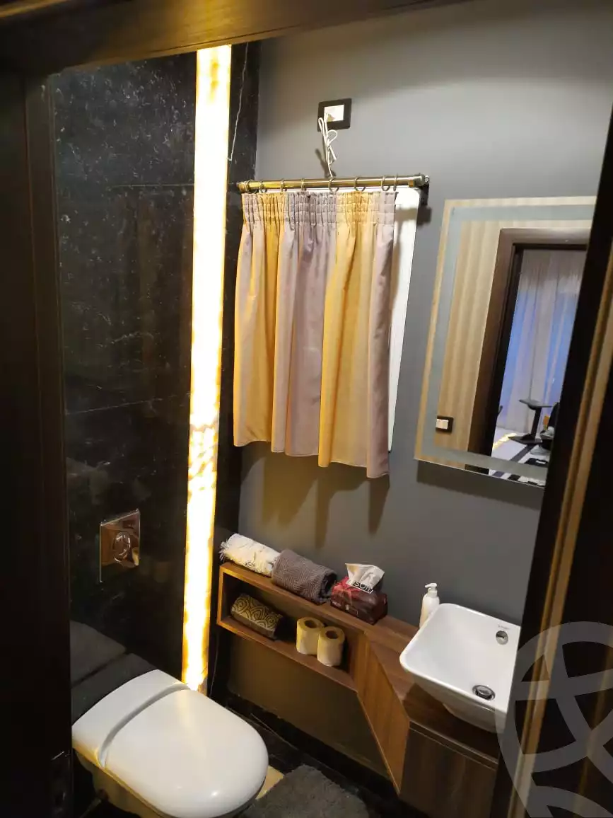 https://aqarmap.com.eg/ar/listing/5977537-for-rent-cairo-new-cairo-compounds-hyde-park-centre-ville-hyde-park