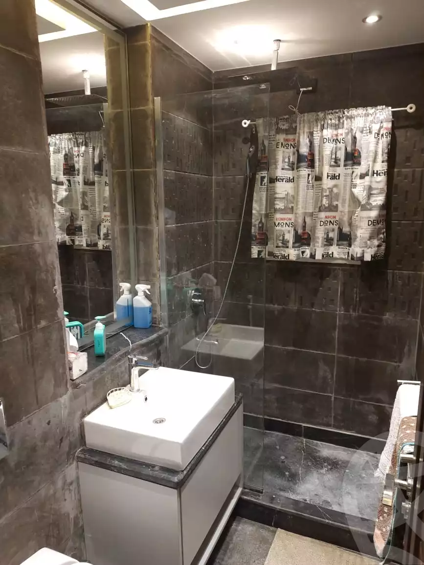 https://aqarmap.com.eg/ar/listing/5977537-for-rent-cairo-new-cairo-compounds-hyde-park-centre-ville-hyde-park