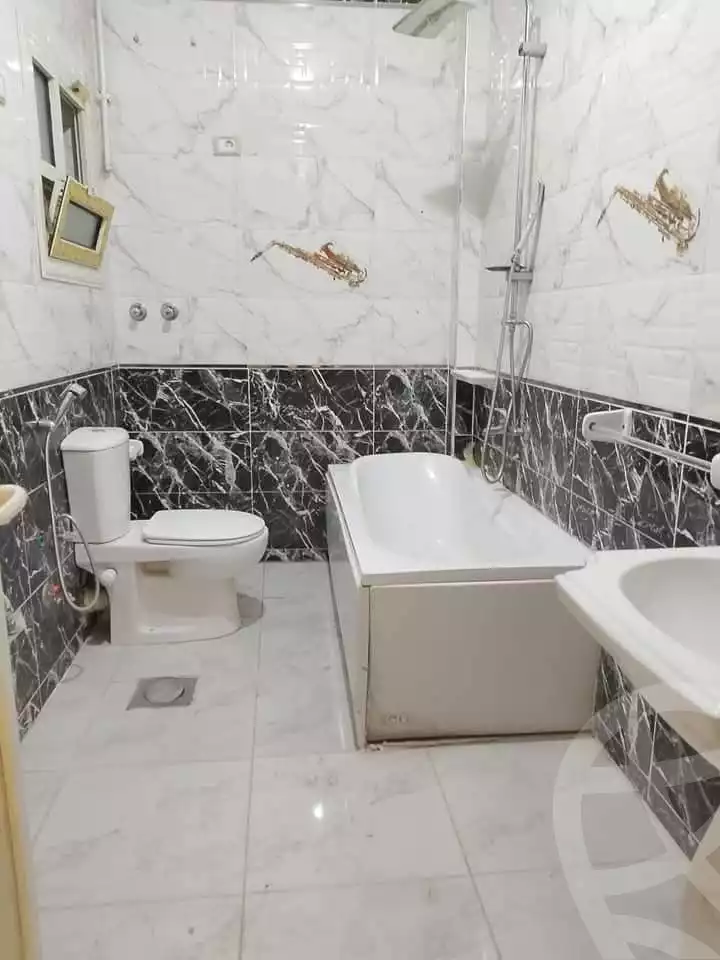https://aqarmap.com.eg/en/listing/5979627-for-sale-cairo-helwan-hadayek-helwan-el-khashab-canal