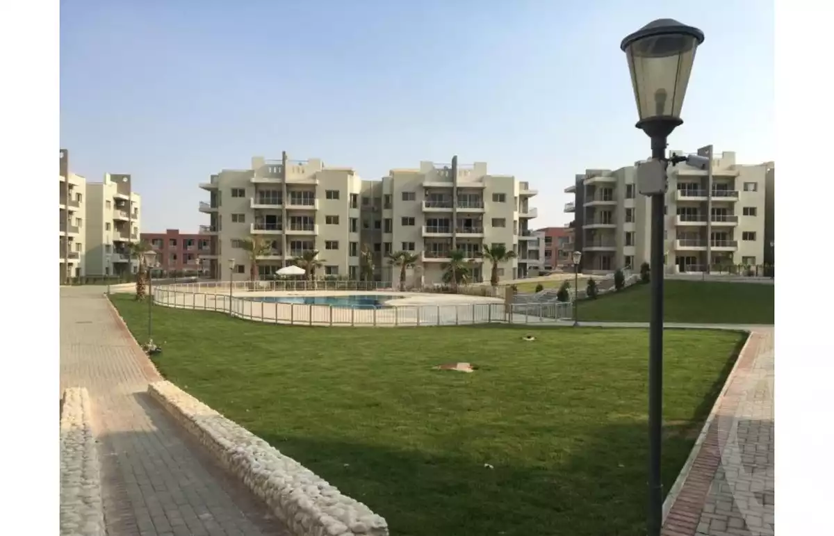 https://aqarmap.com.eg/en/listing/5980448-for-sale-cairo-el-sheikh-zayed-city-compounds-dh-drys