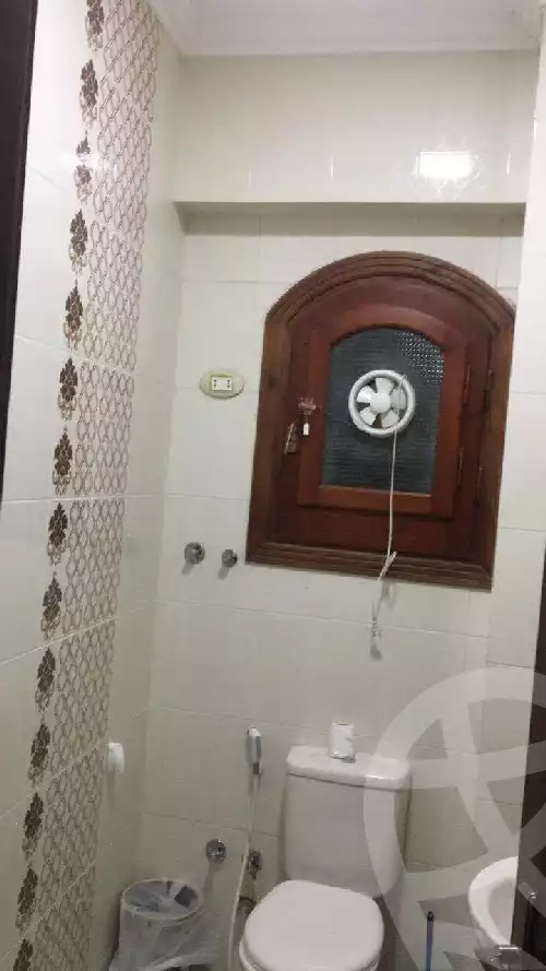 https://aqarmap.com.eg/en/listing/5706904-for-sale-cairo-new-cairo-compounds-kmbwnd-ldf-lwtny