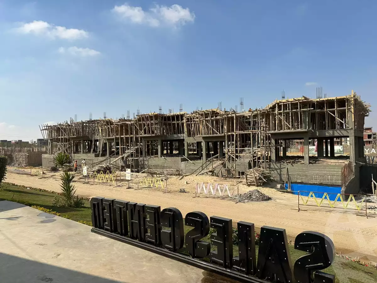 https://aqarmap.com.eg/ar/listing/5981240-for-sale-cairo-el-sheikh-zayed-city-lshykh-zyd-ljdyd-v-levels-compound-dunes
