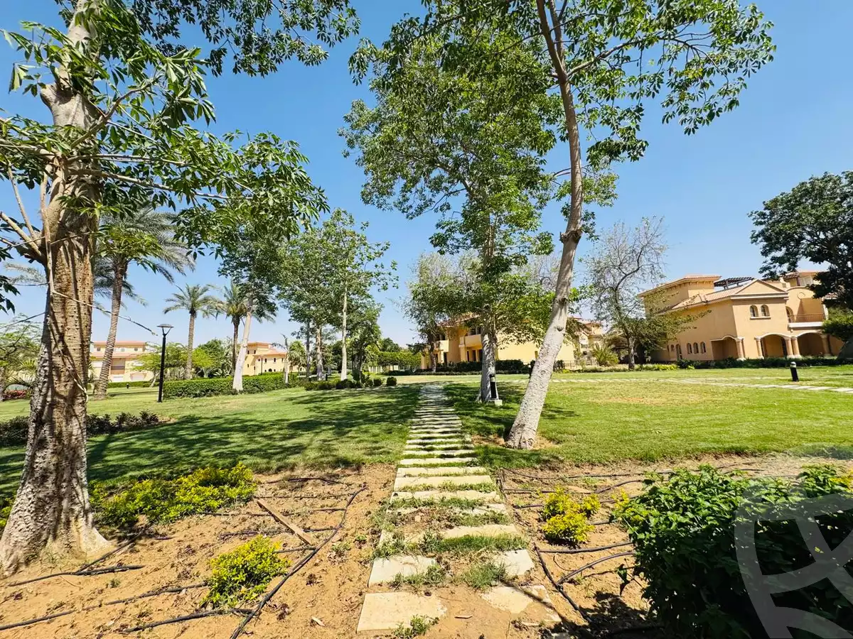 https://aqarmap.com.eg/en/listing/5982575-for-sale-cairo-new-cairo-madinaty-lmntq-lthnyh-fylt-group-10
