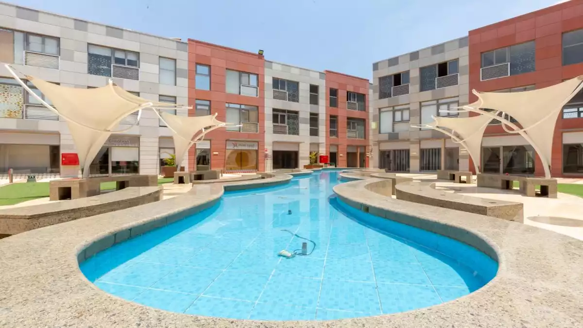 https://aqarmap.com.eg/en/listing/5982715-for-rent-cairo-el-sheikh-zayed-city-compounds-the-courtyard-mall-dorra
