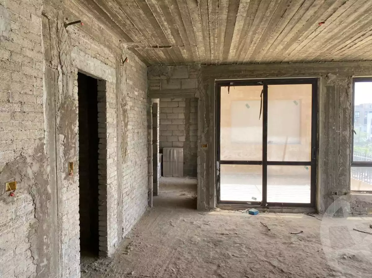 https://aqarmap.com.eg/en/listing/5985688-for-sale-cairo-el-sheikh-zayed-city-compounds-kmbwnd-wyst-twn-swdyk