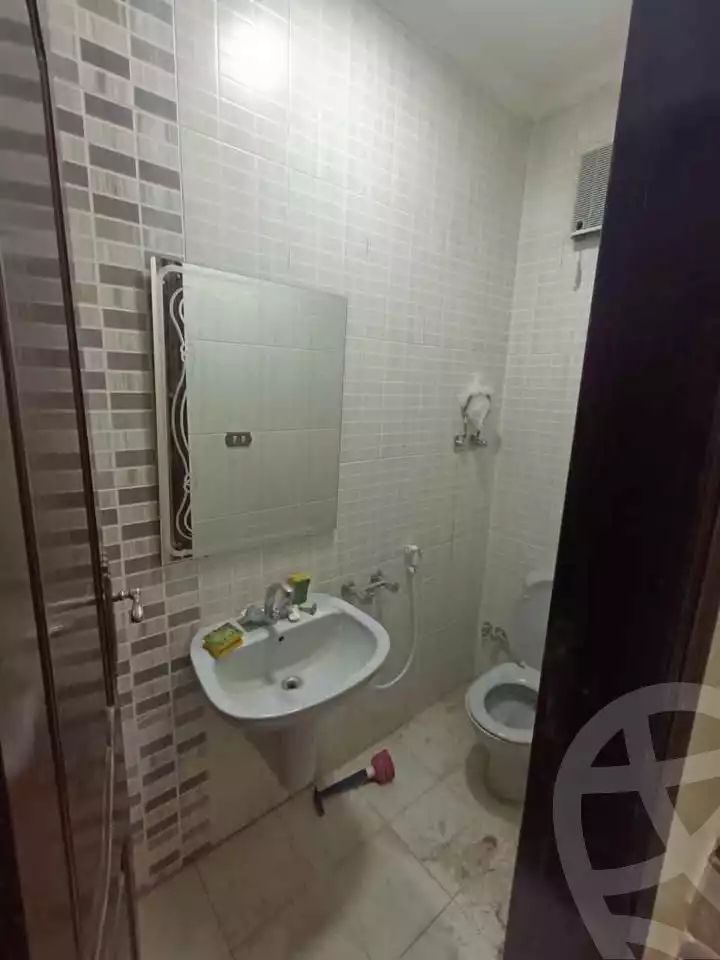 https://aqarmap.com.eg/ar/listing/5985805-for-rent-cairo-mokattam-lhdb-l-ly