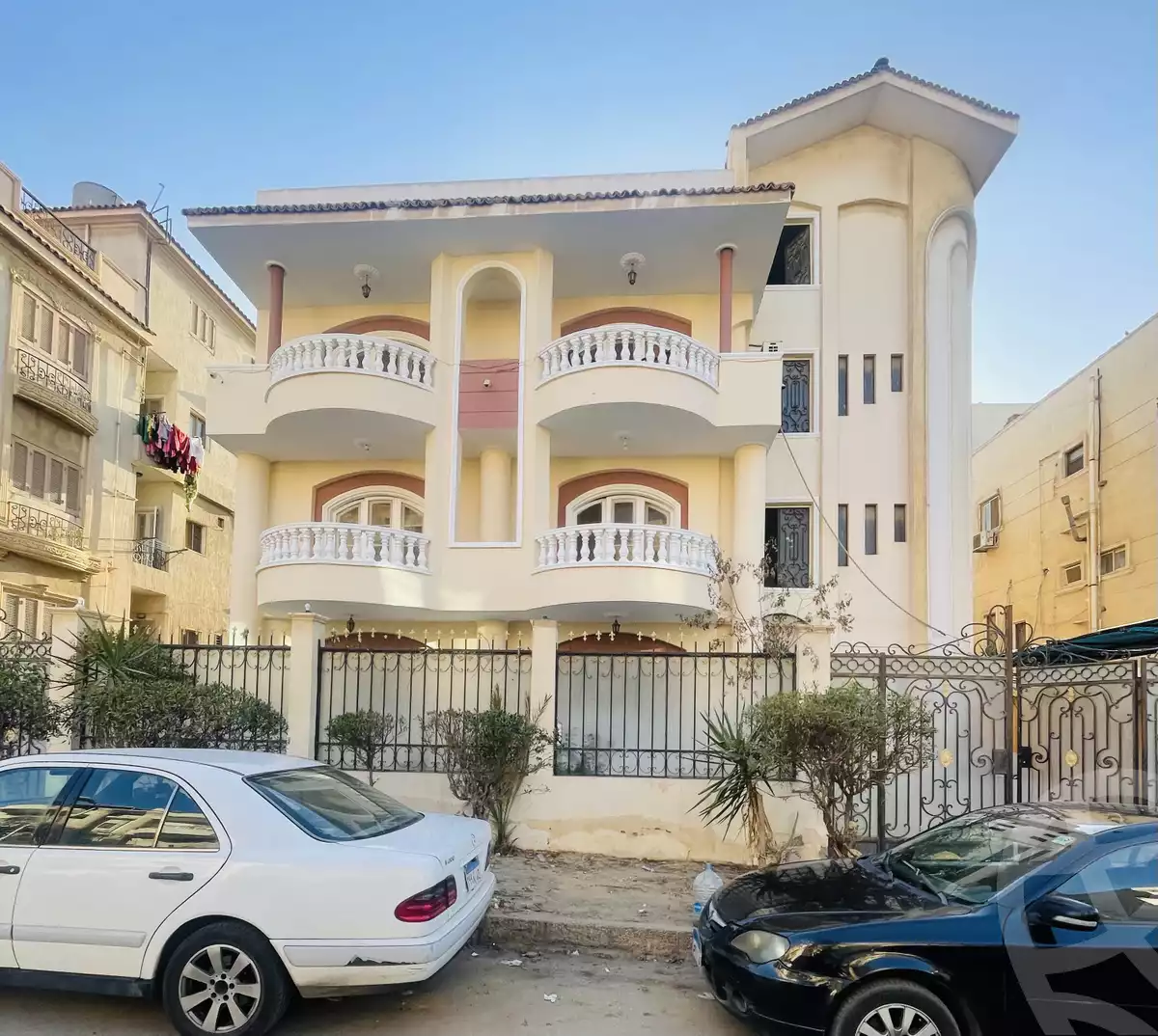 https://aqarmap.com.eg/en/listing/5986458-for-sale-cairo-new-cairo-el-ahyaa-fourth-neighborhood-street-6