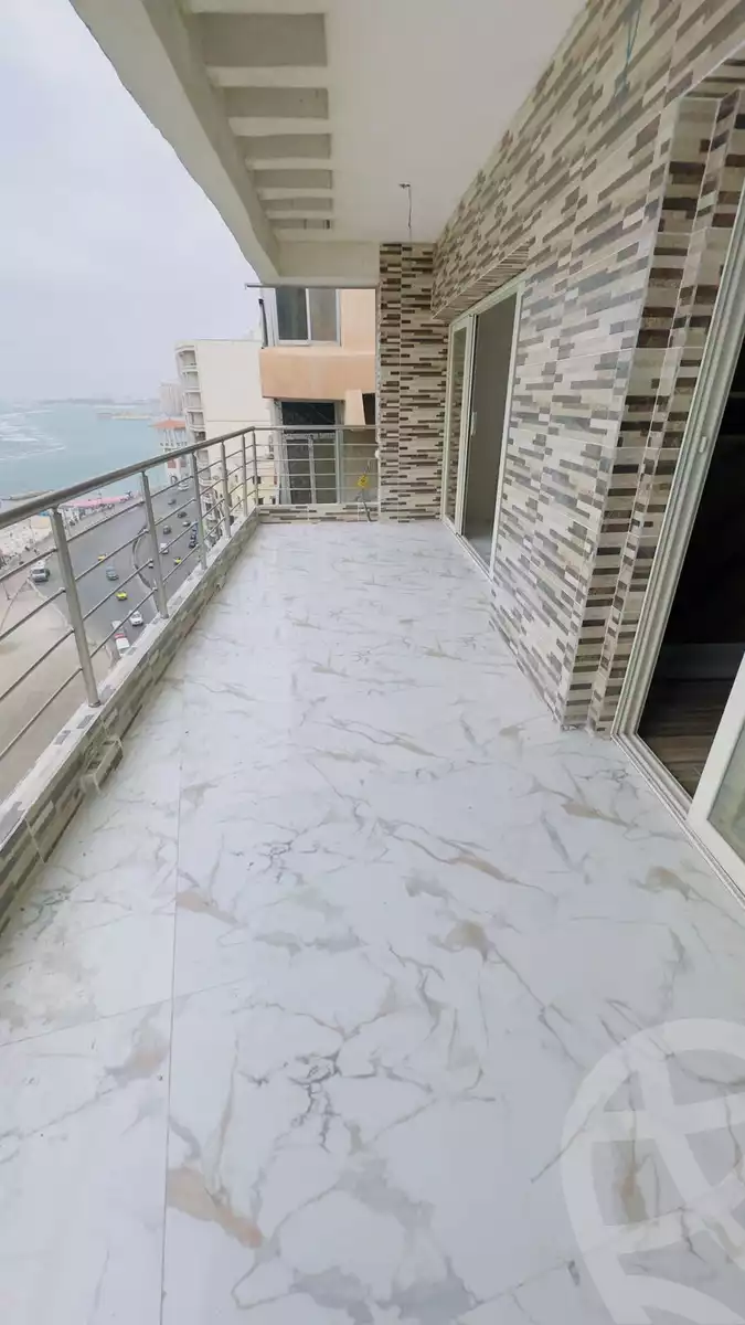 https://aqarmap.com.eg/ar/listing/5986482-for-sale-alexandria-miami-el-gaish-rd-st