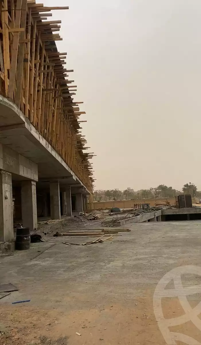 https://aqarmap.com.eg/en/listing/5986690-for-sale-cairo-6th-of-october-compounds-mehwar-plaza-mall-namaa-al-khaleej