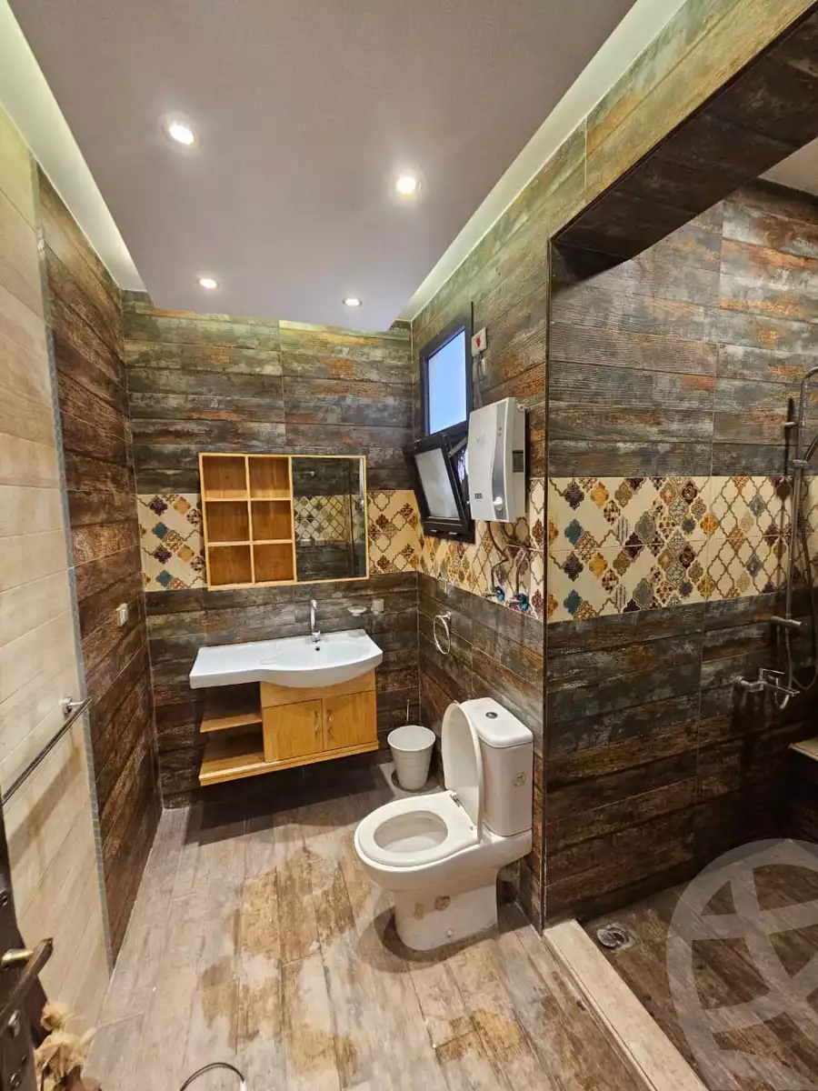 https://aqarmap.com.eg/ar/listing/5985890-for-rent-cairo-el-sheikh-zayed-city-compounds-kmbwnd-wyst-twn-swdyk
