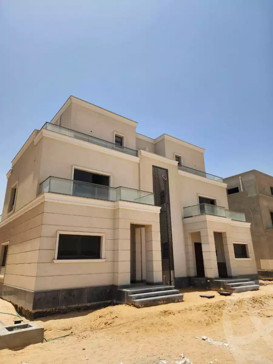 https://aqarmap.com.eg/en/listing/5988660-for-sale-cairo-el-sheikh-zayed-city-lshykh-zyd-ljdyd-naia-west