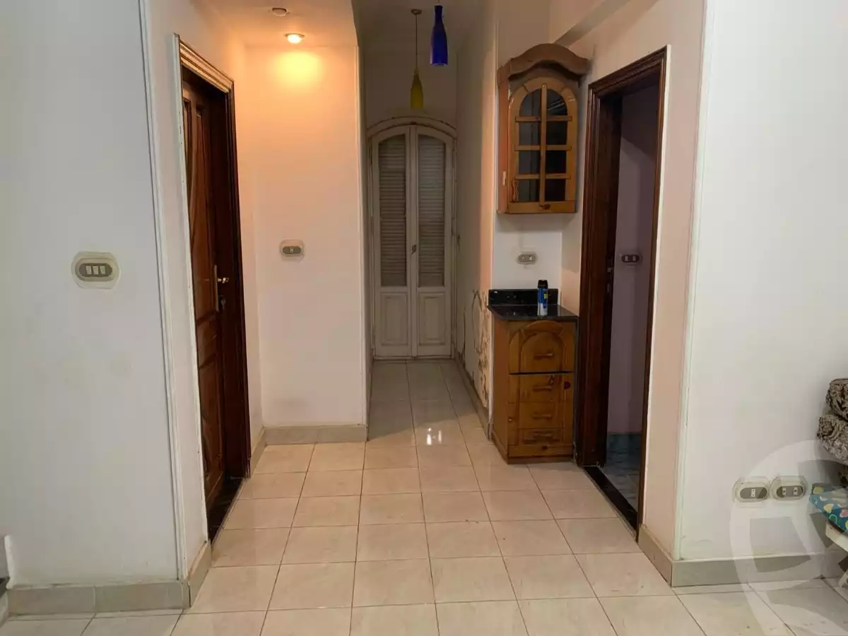 https://aqarmap.com.eg/en/listing/5988843-for-sale-cairo-el-sheikh-zayed-city-compounds-el-yasmeen-compound