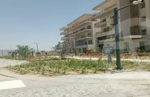 https://aqarmap.com.eg/en/listing/5989574-for-sale-cairo-mokattam-compounds-uptown-cairo