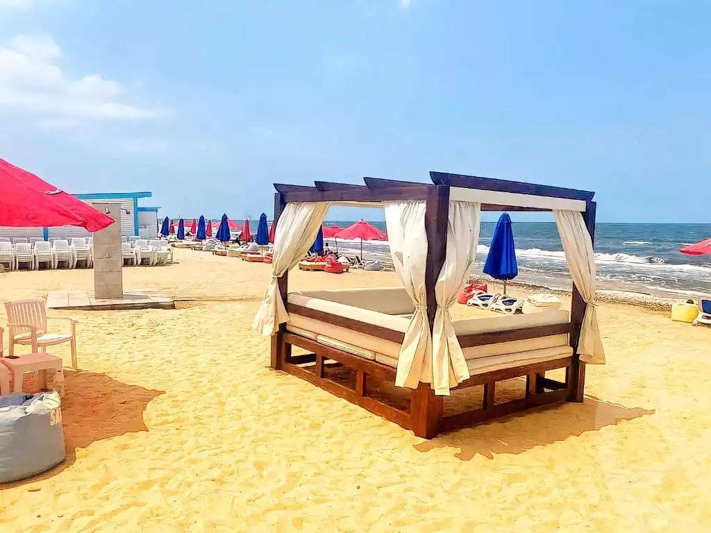 https://aqarmap.com.eg/en/listing/5992923-for-sale-port-said-kmbwnd-fy-bwr-s-yd-porto-said-compound-amer-group