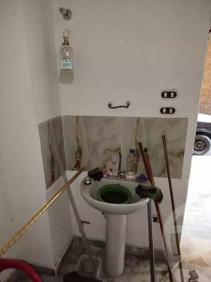 https://aqarmap.com.eg/en/listing/5993333-for-sale-alexandria-alhadara-new-el-hadra