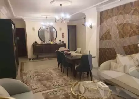 https://aqarmap.com.eg/ar/listing/5993649-for-sale-cairo-faisal-kafr-tohormos-queen-nazli-st