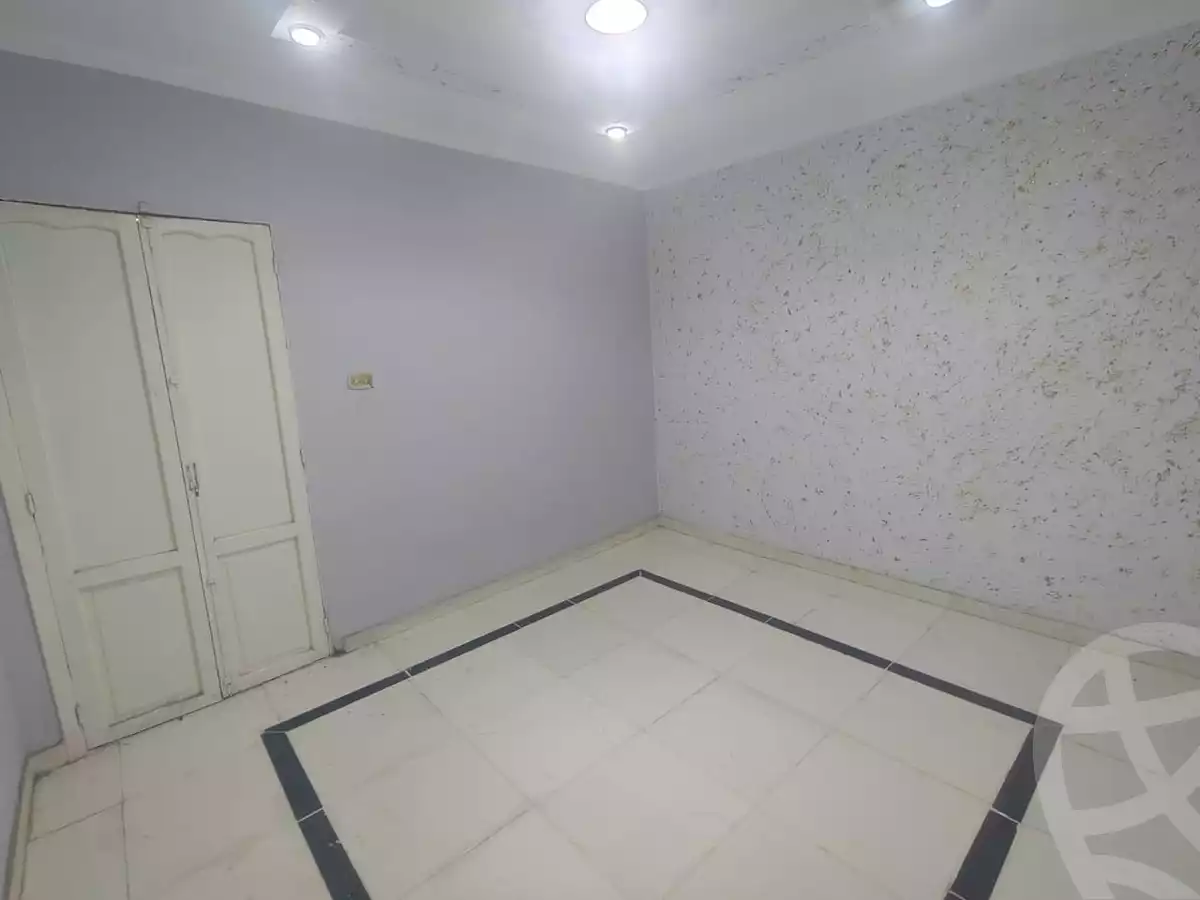 https://aqarmap.com.eg/en/listing/5995358-for-sale-qalyubia-shubra-el-khaima-shubra-el-khaima-city-ahmed-oraby-st
