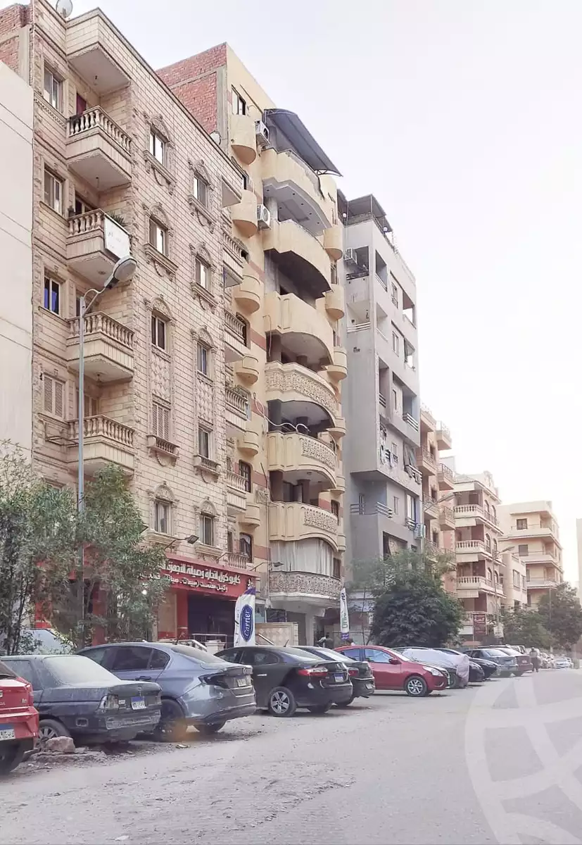 https://aqarmap.com.eg/en/listing/5997999-for-sale-cairo-mokattam-el-hadabah-el-wosta-8th-zone