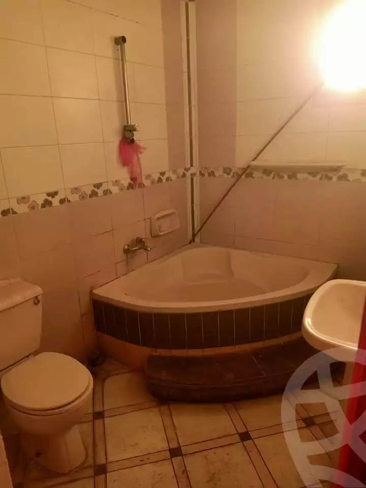 https://aqarmap.com.eg/ar/listing/5998317-for-sale-alexandria-bolekly-wnjdt