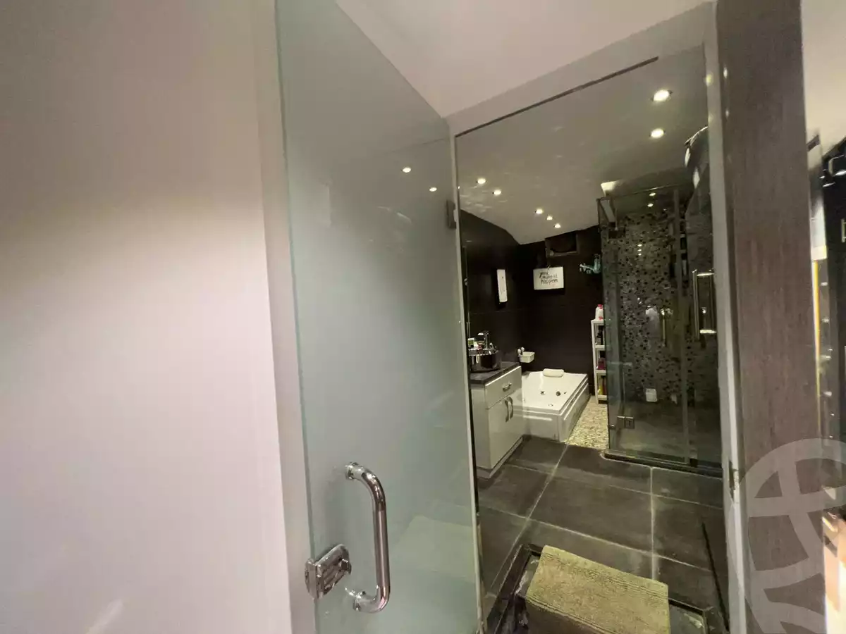 https://aqarmap.com.eg/en/listing/5999296-for-sale-cairo-el-sheikh-zayed-city-compounds-kmbwnd-ljwmn