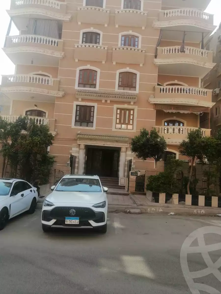 https://aqarmap.com.eg/en/listing/5999600-for-rent-cairo-mokattam-lhdb-l-ly