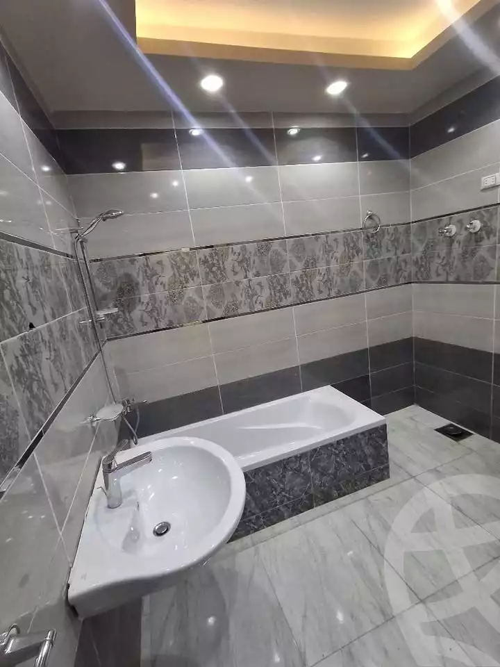 https://aqarmap.com.eg/en/listing/6002549-for-rent-cairo-mokattam-el-hadabah-el-wosta-compounds