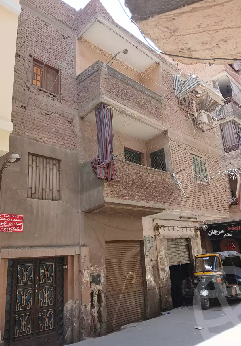 https://aqarmap.com.eg/en/listing/6006577-for-sale-cairo-faisal-kafr-tohormos-queen-nazli-st