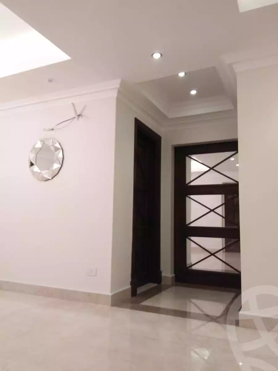 https://aqarmap.com.eg/en/listing/6008191-for-rent-cairo-new-cairo-compounds-mountain-view-hyde-park