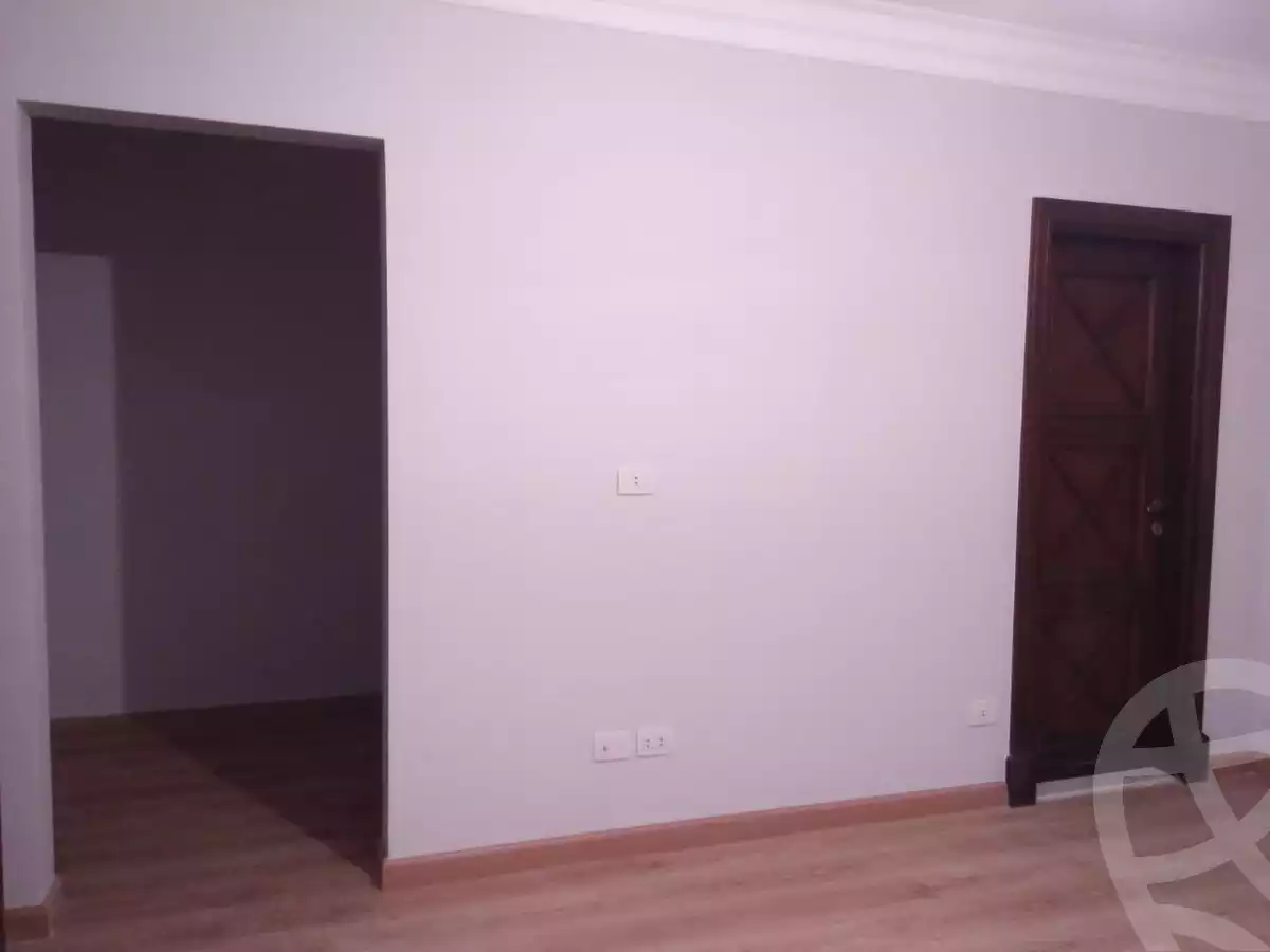 https://aqarmap.com.eg/en/listing/6008191-for-rent-cairo-new-cairo-compounds-mountain-view-hyde-park