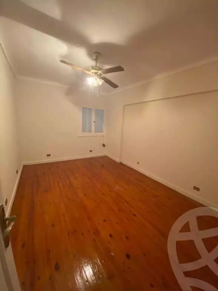 https://aqarmap.com.eg/ar/listing/6010910-for-sale-alexandria-zezenia-el-amir-gameel-st