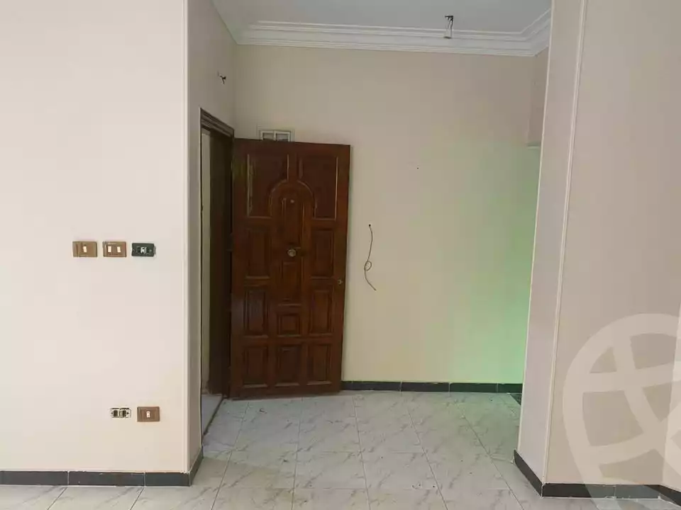 https://aqarmap.com.eg/ar/listing/6012453-for-rent-cairo-mokattam-el-hadabah-el-wosta-el-mantaqa-el-khamsa