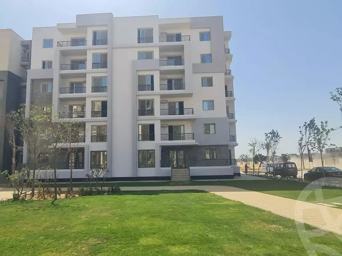 https://aqarmap.com.eg/en/listing/6013376-for-sale-cairo-el-sheikh-zayed-city-lshykh-zyd-ljdyd-west-view-residence-hdp